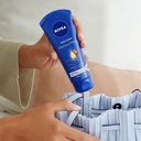 Crème mains NIVEA à l'huile d'amande et beurre de karité - Tube 75 ml